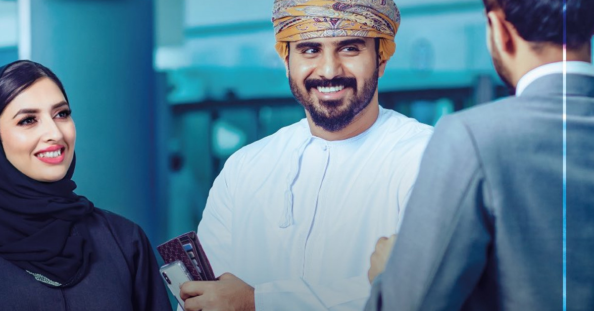 مطارات عمان تحصل على شهادة “الأيزو” في نظام رضا المسافرين